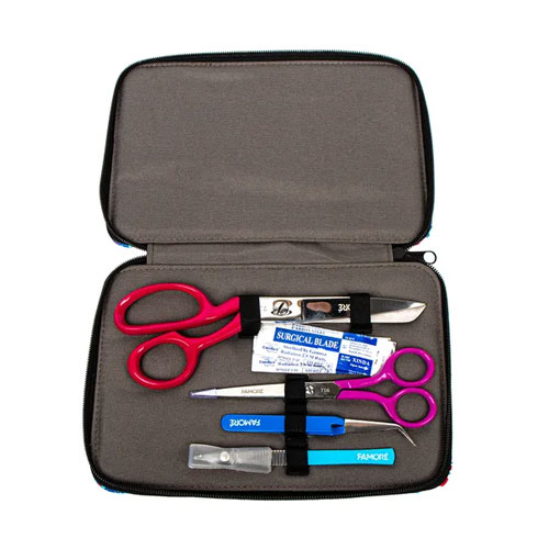 Famore Floral Sewing Kit